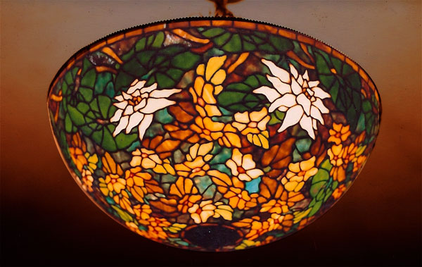 Lilly Lamp